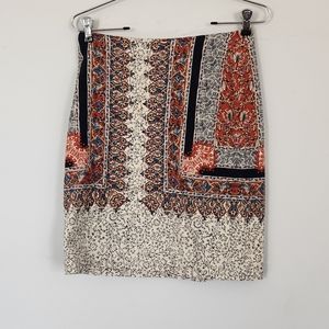 Women’s Lucky Brand patterned pencil skirt size Small back slit.